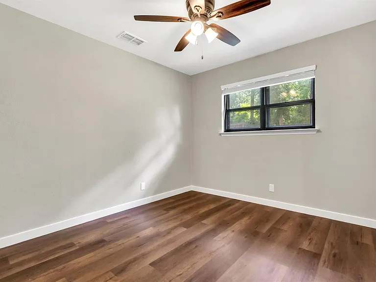 4805 Gerona Dr — Photo 12