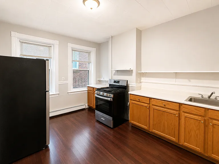 39 Forest St #2 — Photo 12