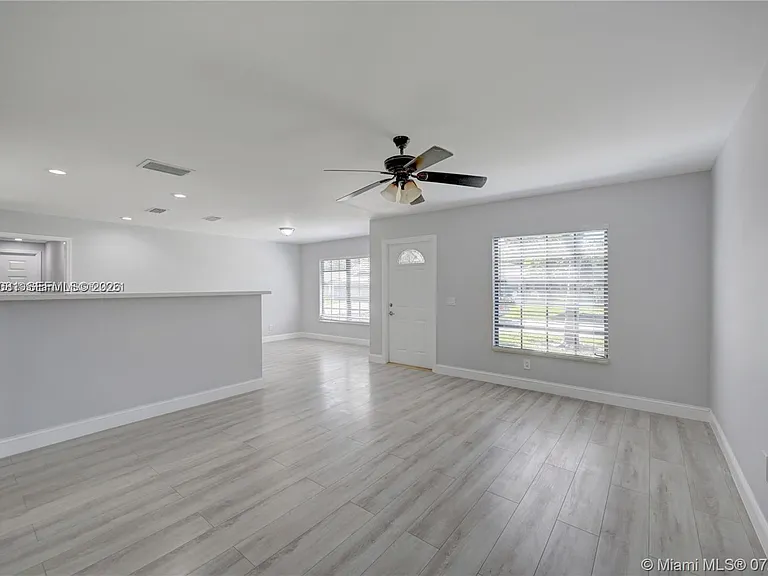 3673 W Valley Green Dr #42 — Photo 6