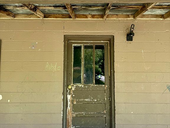 4th image of 3219 Highway 52 E