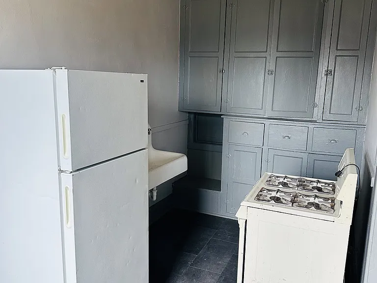9 Woodland Apartments — Photo 16