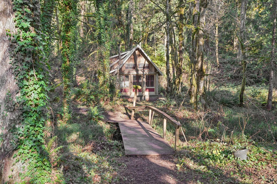 E Barlow Trail Rd-S1601-001.jpg