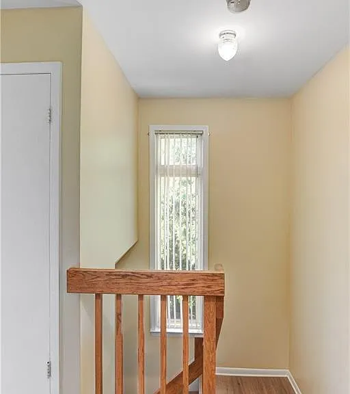 1068 Schmidt Ln — Photo 26