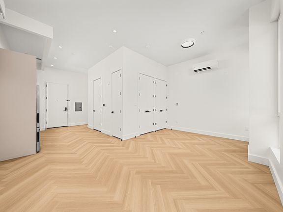 4th image of 34-16 38th St #2104