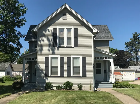 16 S Pleasant St, Princeton, IL 61356