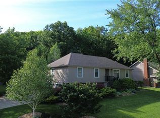 8125 Widmer Rd, Lenexa, KS 66215