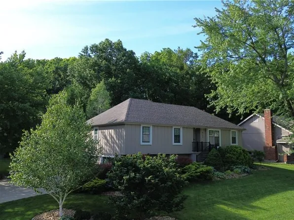 8125 Widmer Rd, Lenexa, KS 66215