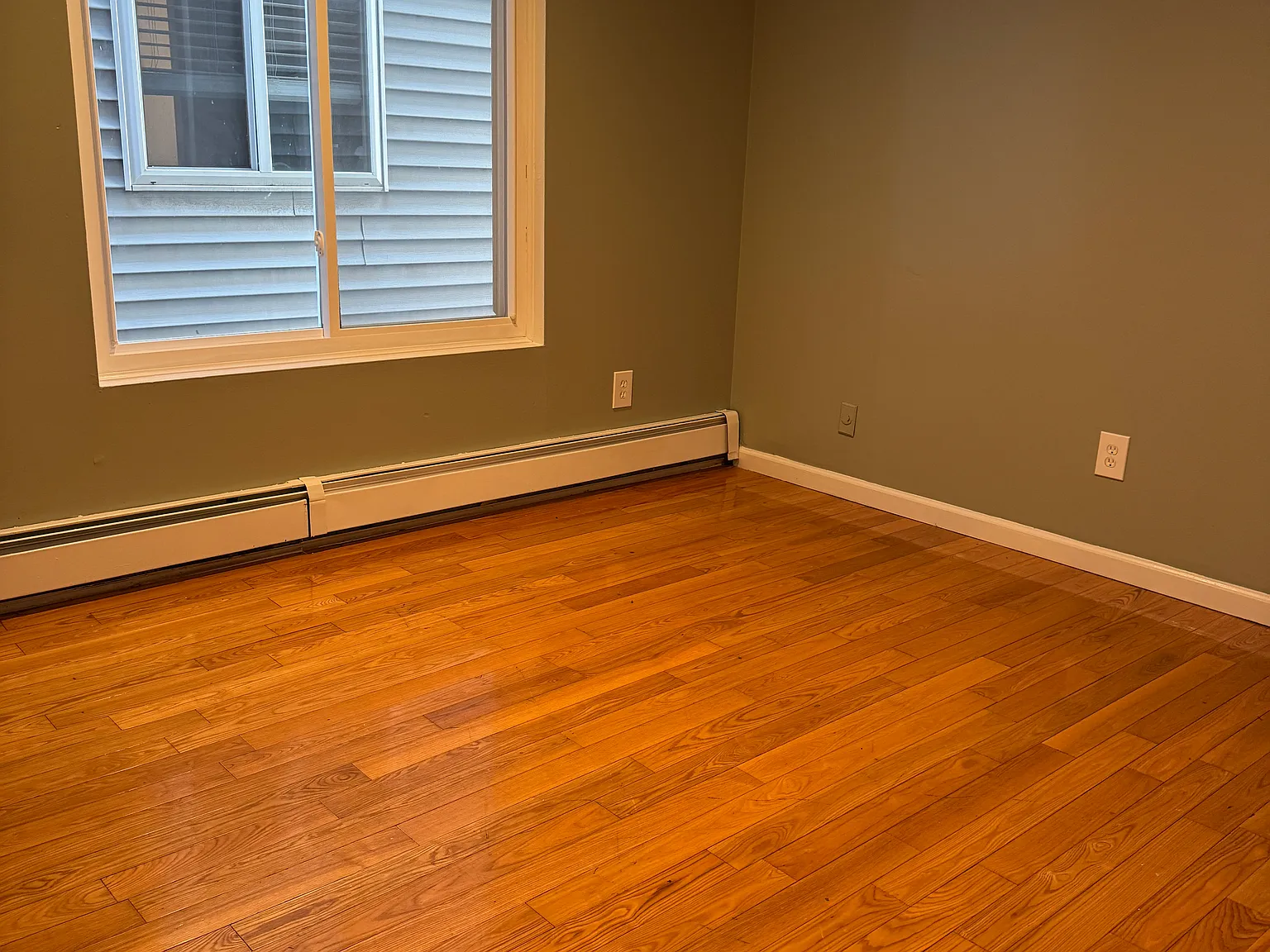 3 bed, $3,000 — Photo 4