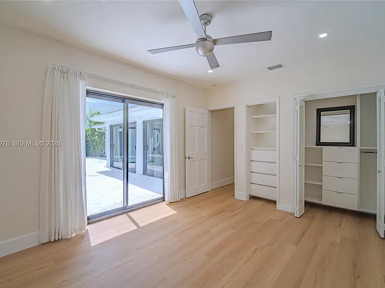 1825 Alamanda Dr — Photo 20