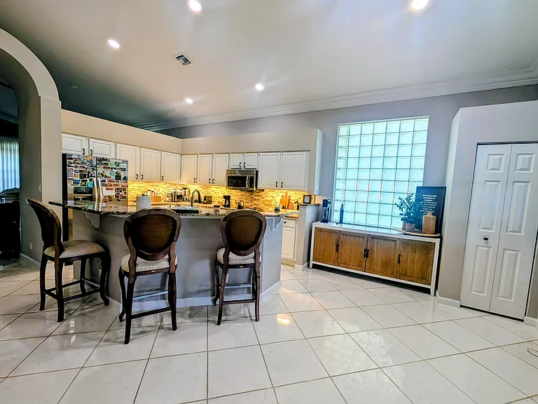7628 Eagle Point Dr — Photo 14