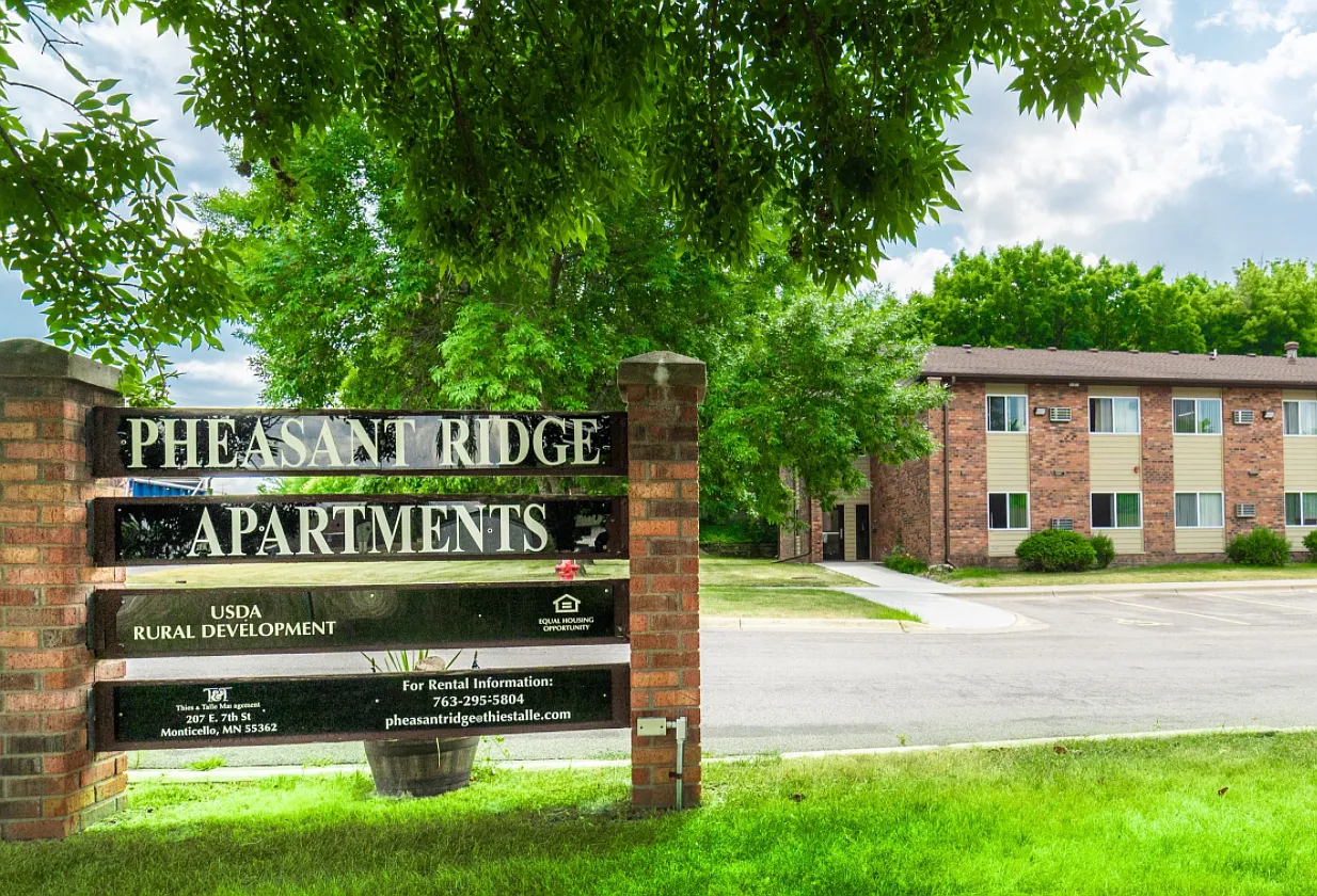 Pheasant Ridge Apartments — Photo 1