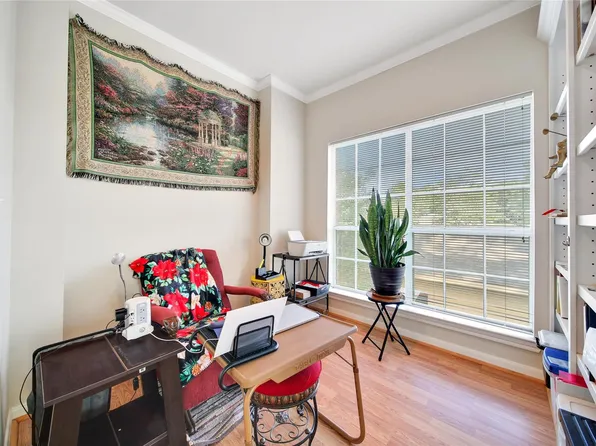 2815 Kings Crossing Dr APT 214, Kingwood, TX 77345