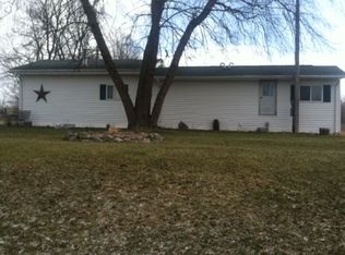 3251 N Lake Pleasant Rd, Hillsdale, MI 49242