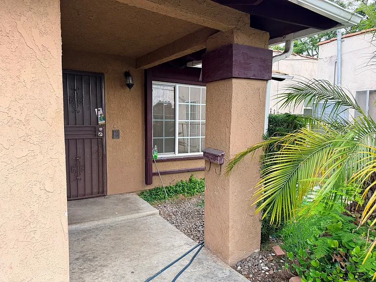 13015 Oak St — Photo 2