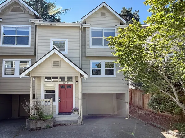 12527 27th Avenue NE #D, Seattle, WA 98125