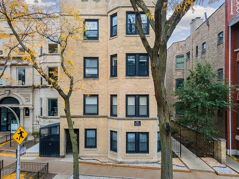 646.5 W Roscoe St #2S — Photo 8