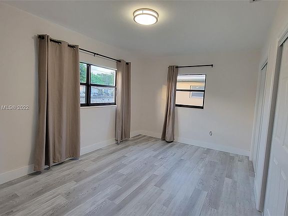 4th image of 1296 NE 146th St #A