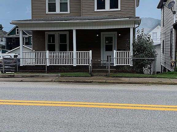 3rd image of 401 Warwood Ave
