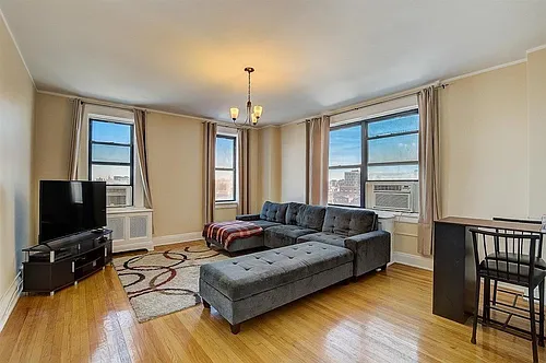 2600 Kennedy Blvd #8L Photo 1