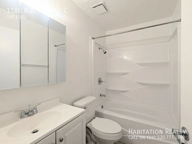 1180 N Alder Ave #C — Photo 7
