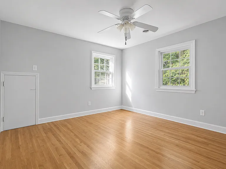 508 Piney Point Rd — Photo 11
