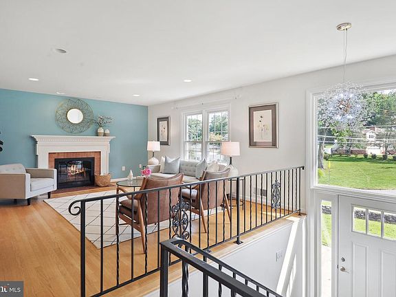 3rd image of 3824 Chantal Ln #30