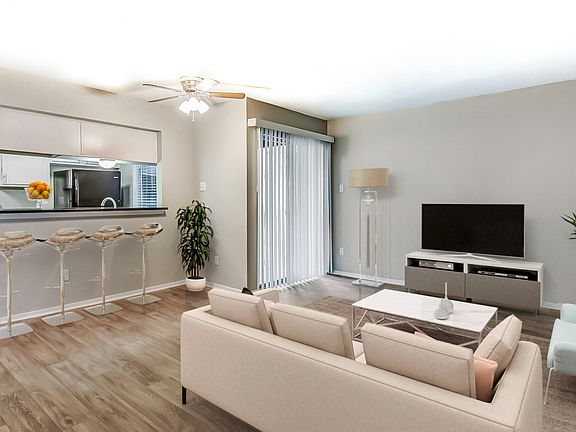 4th image of 2201 Willow Creek Dr #3292065