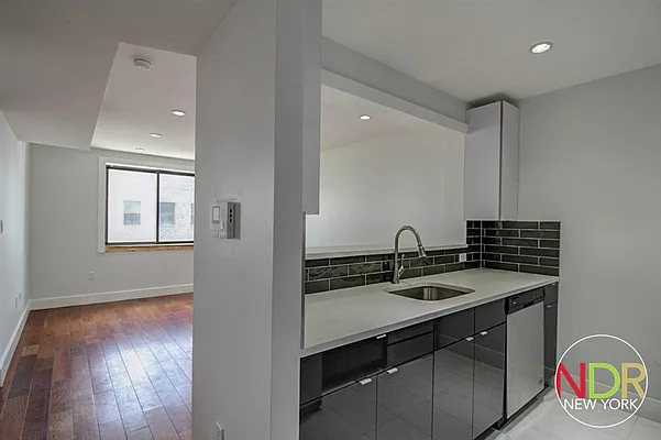 Rented by Next Door Realty NYC | media 28