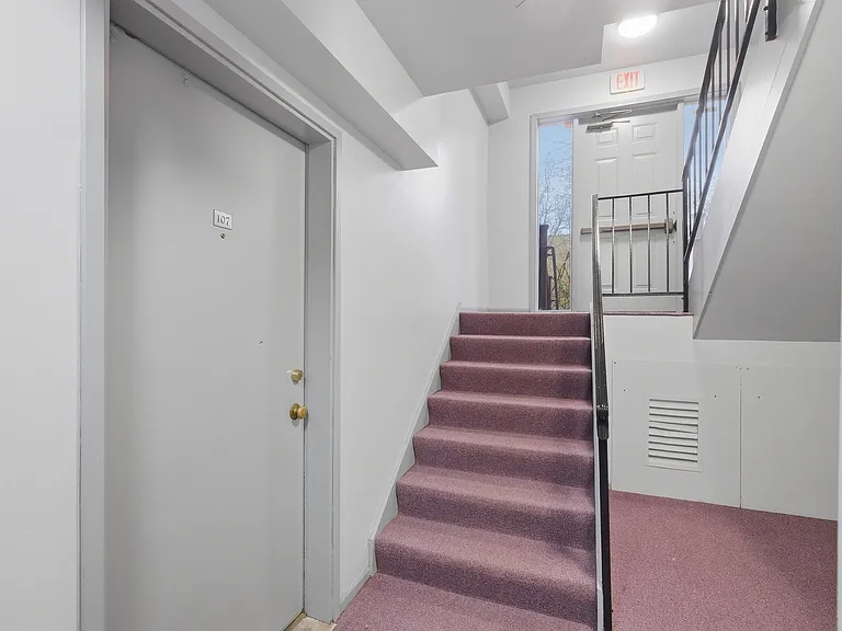 621 Virginia Rd #107 — Photo 19