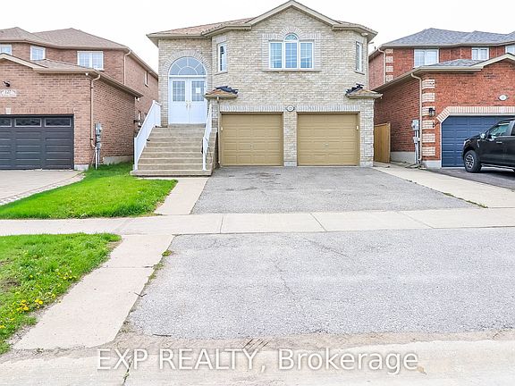 3rd image of 125 Jessica Dr