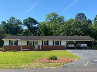 702 Cedar Dr, Ashburn, GA 31714