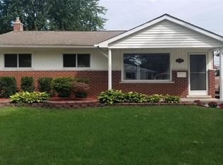 15267 Canberra St, Roseville, MI 48066