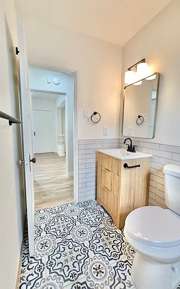 2204 E St — Photo 18