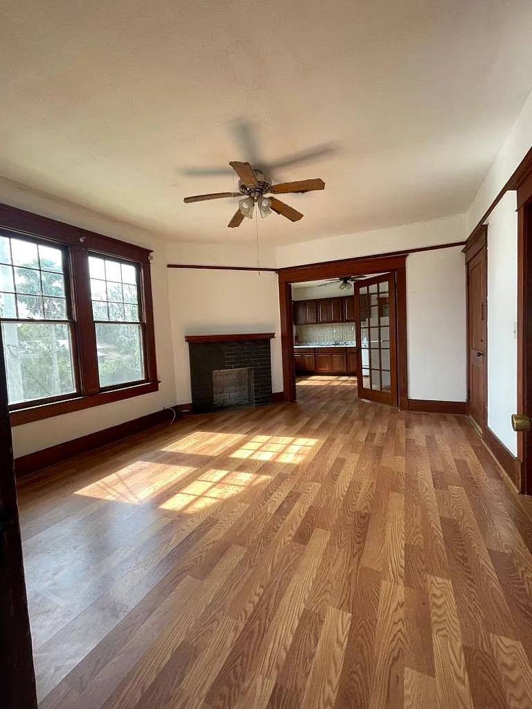 1 bed, 800 sqft, $999 — Photo 2