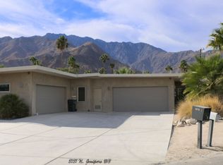 2121 N Junipero Ave #B, Palm Springs, CA 92262