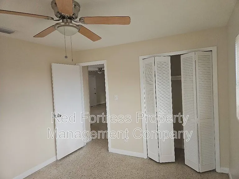 2530 Kennesaw St — Photo 9