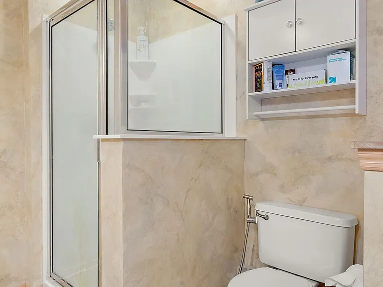 8381 Townsend Dr — Photo 18