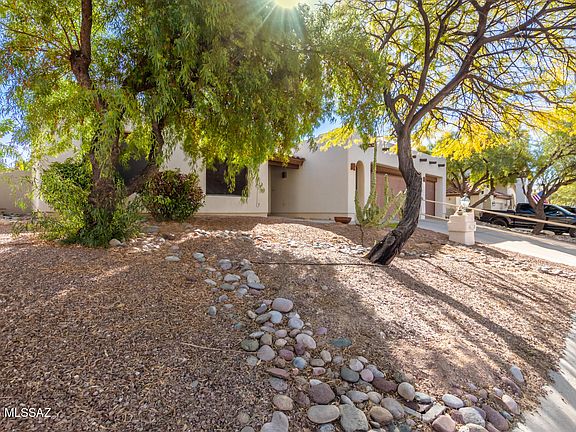 2nd image of 10820 N La Quinta Dr