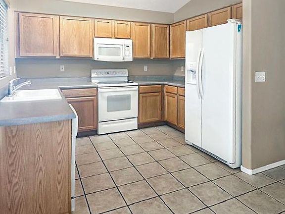 5th image of 14943 W Acapulco Ln