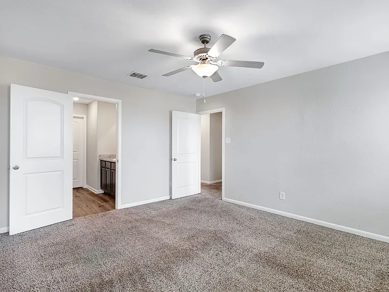 9226 Bennett Frst — Photo 14