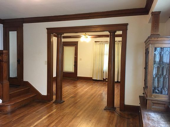 2nd image of 2169 West Blvd