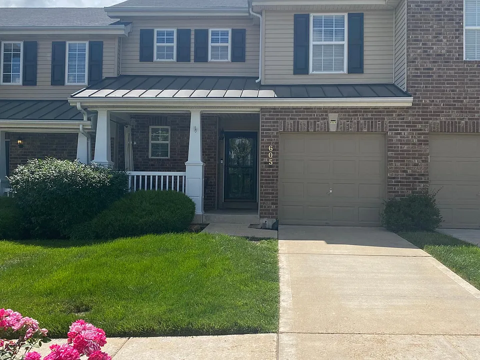 605 Country Village Dr