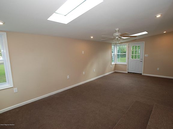 4th image of 1 Abaco St