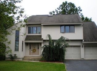 29 Ditmars Cir, Hillsborough, NJ