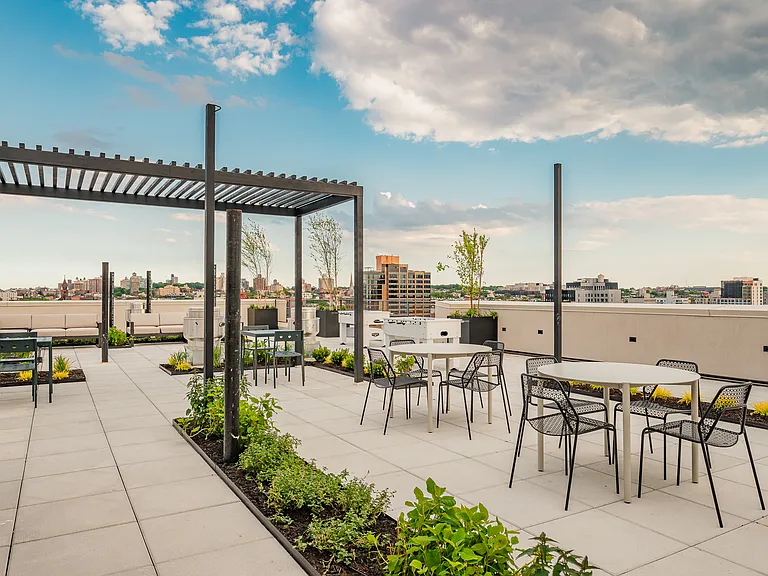 526 Baltic St #11Z — Photo 42