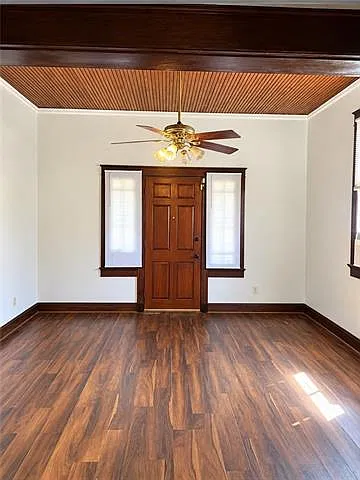 2 bed, 1.0 bath, 854 sqft, $1,200 — Photo 2