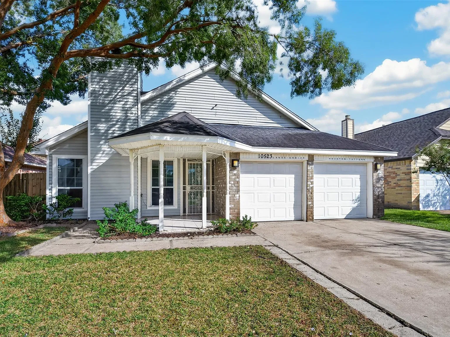 3 bed, 2.0 bath, 1477 sqft, $2,000 — Photo 3