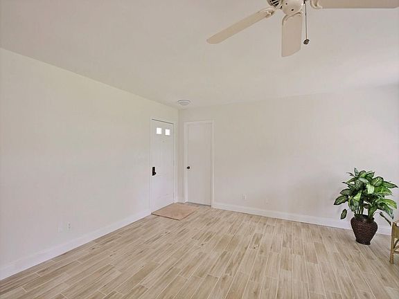 2nd image of 1898 34th Ave