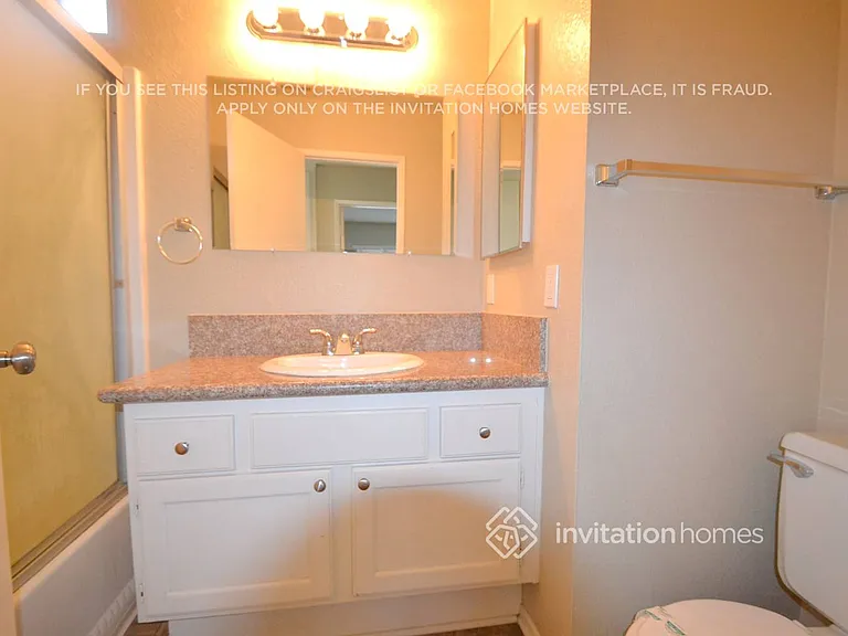 5794 N East St — Photo 4