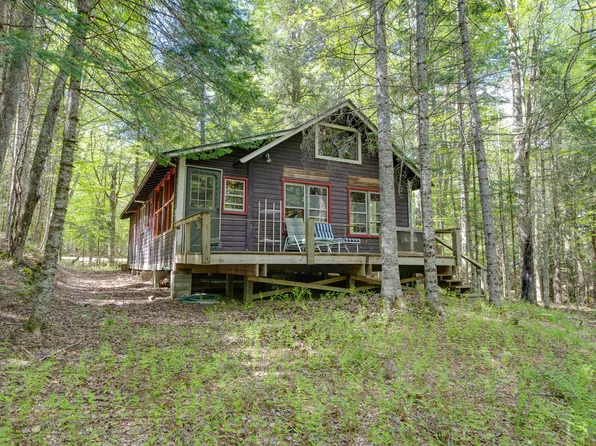 2401 N Point Rd, Long Lake, NY 12847